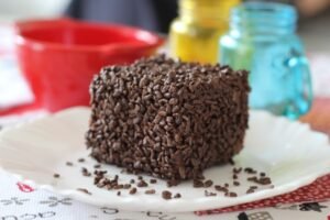 Bolo Toalha Felpuda de Chocolate com Café