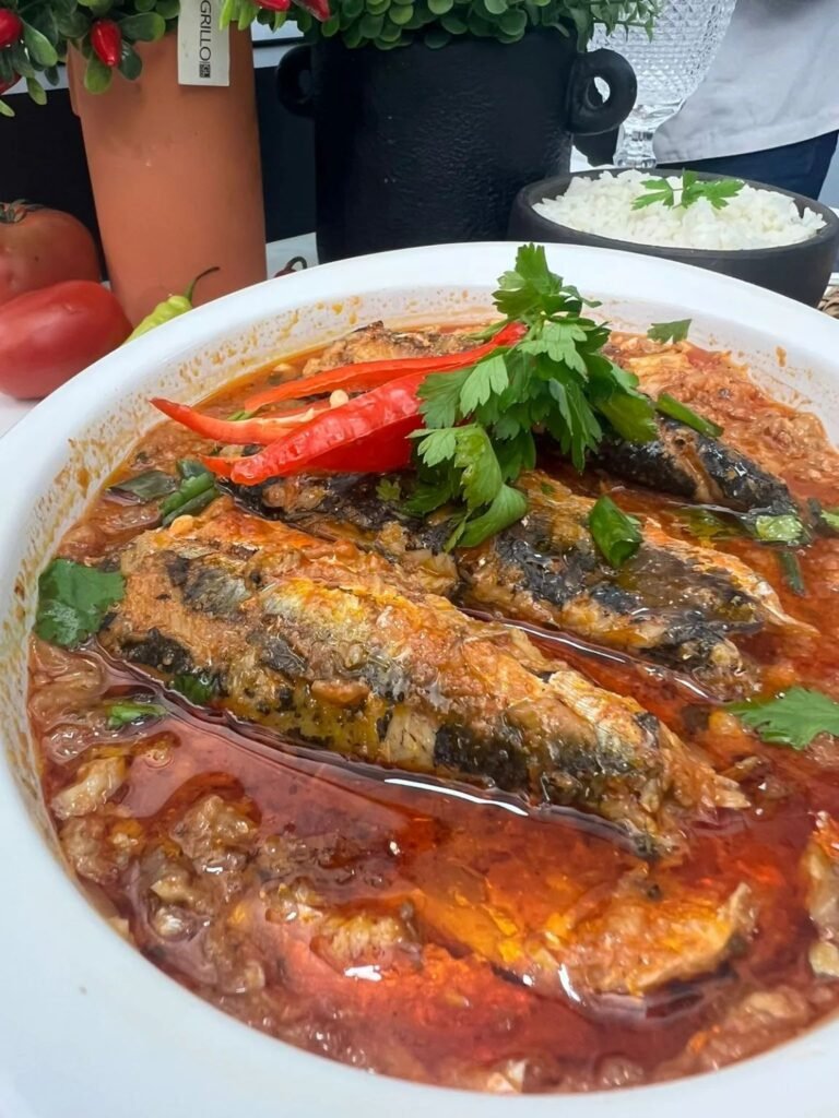 Sardinha na Pressão com Molho de Tomate: Uma Receita Irresistível